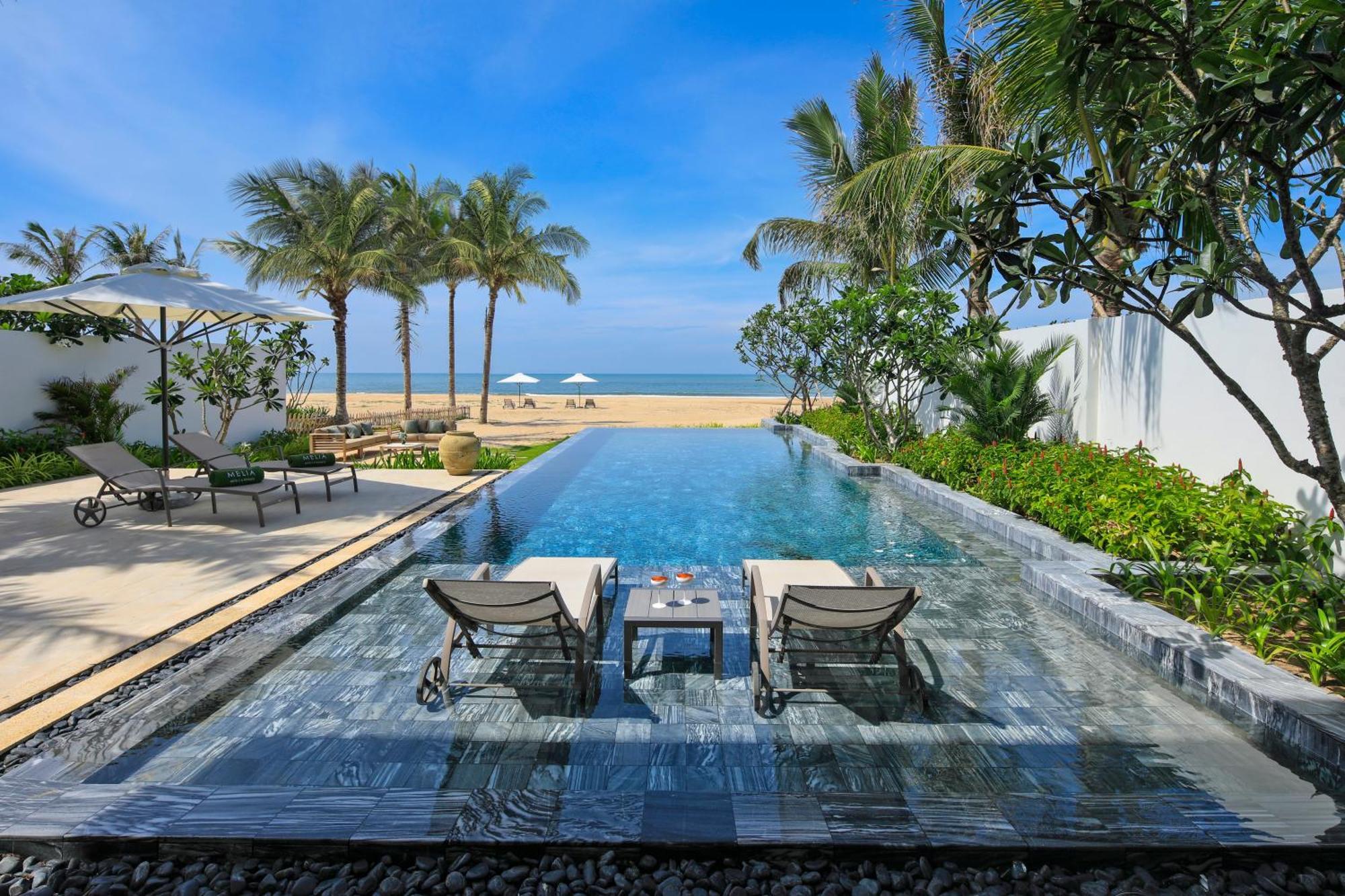 胡深海滩美丽亚度假村 后川 外观 照片 The Beach at The Cape, Danang